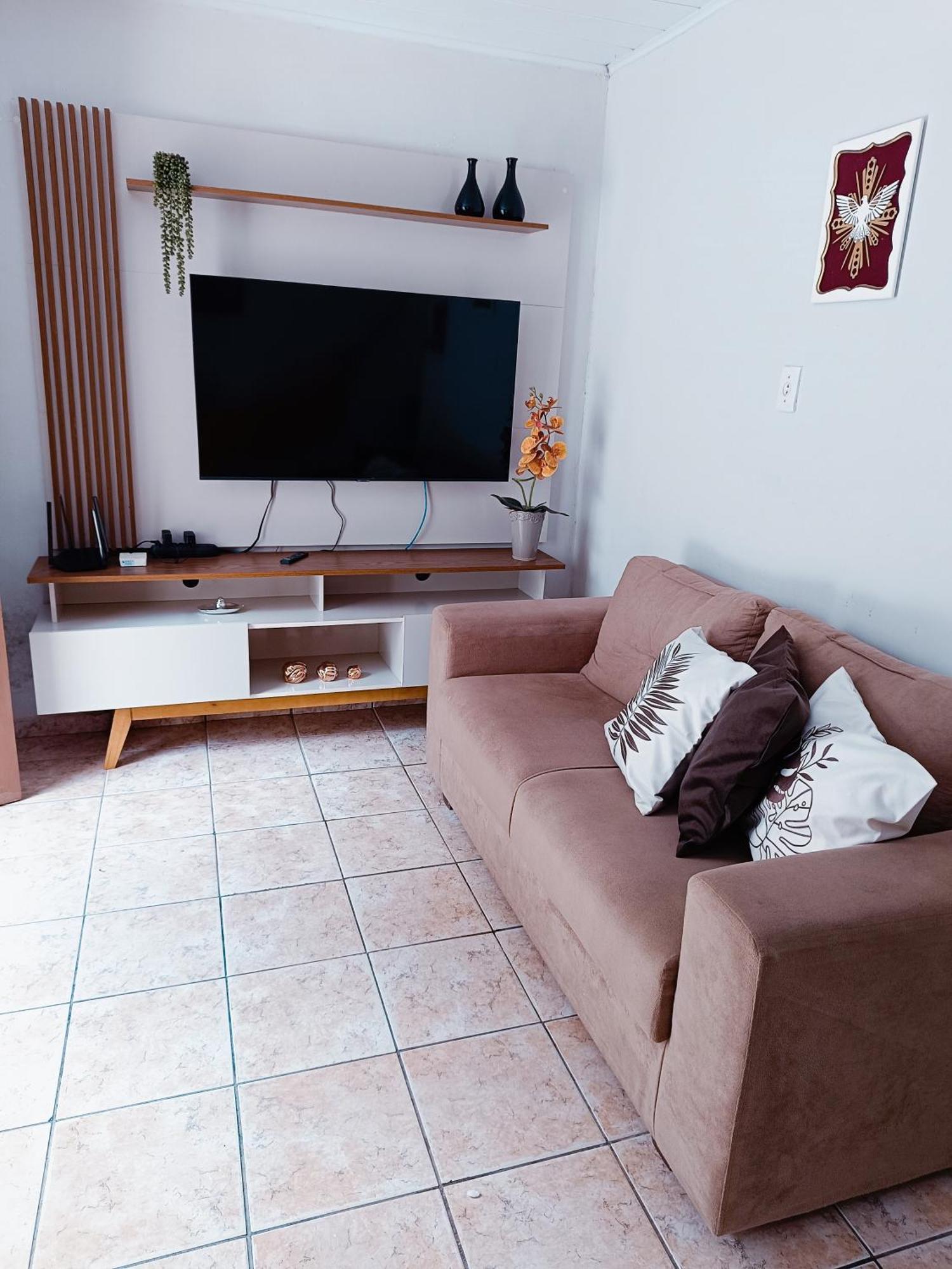 Casa Aconchegante Ao Lado Da Igreja Matriz- Bananeiras-Pb Villa Luaran gambar